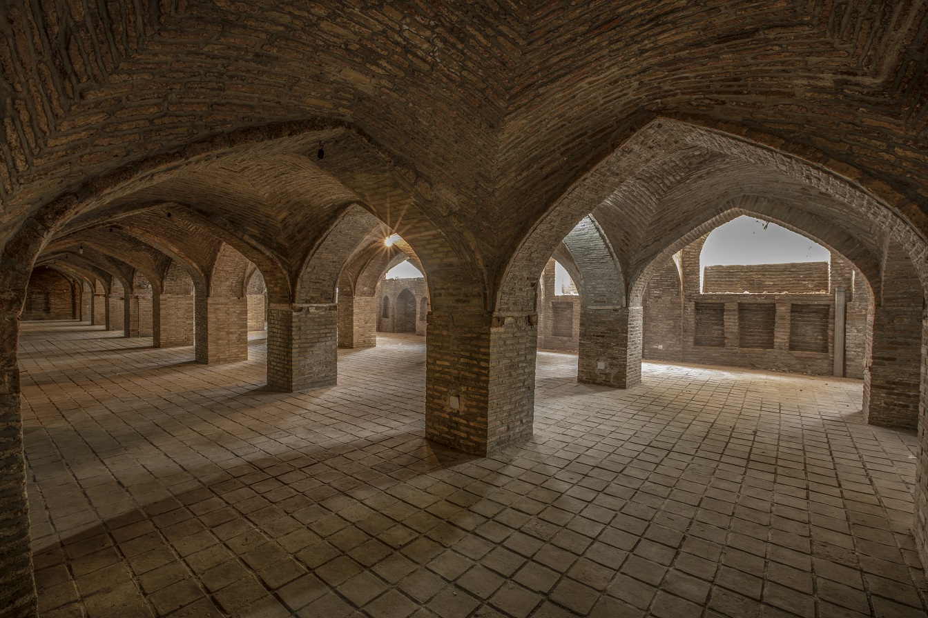 مسجد جامع بروجرد؛ شاهکار معماری باستانی