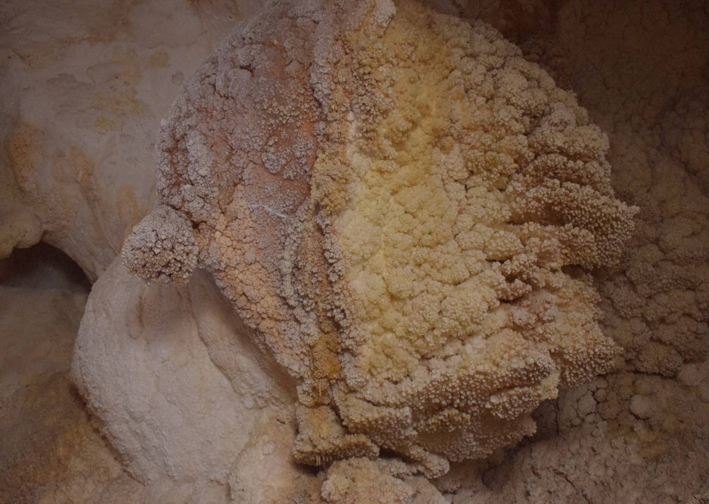 غار الماس بهاباد، پدیده‌ای شگرف در قلب کویر