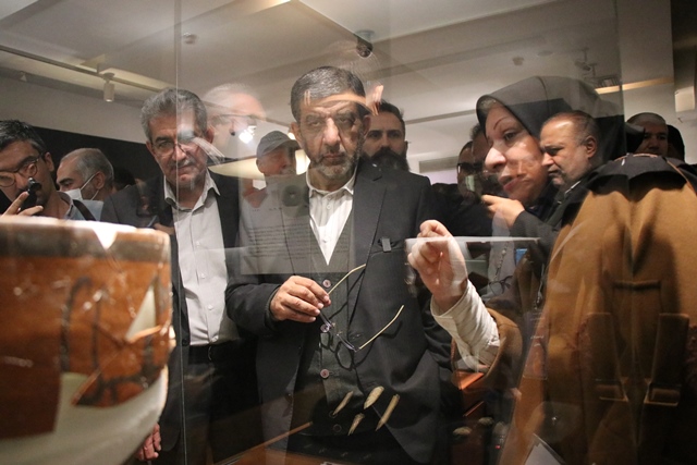 نمایشگاه گزیده‌ای از یافته‌های پژوهش‌های باستان‌شناسی ایران افتتاح شد