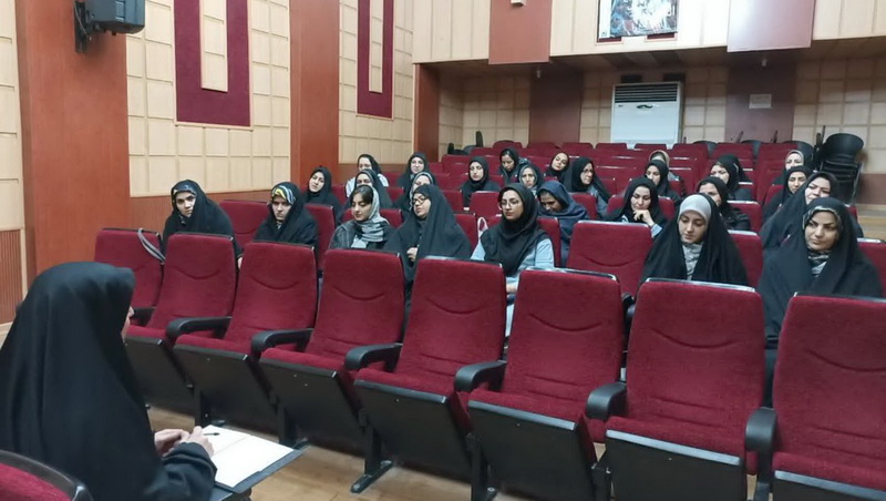 برگزاری دوره آموزشی مهارت‌های کسب‌و‌کار برای فعالان صنایع‌دستی آوج قزوین