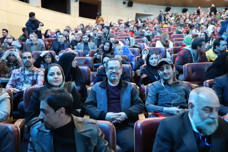 حضور 30 نفر از هنرمندان شاخص استان زنجان در اختتامیه جشنواره بین‌المللی سرو سیمین