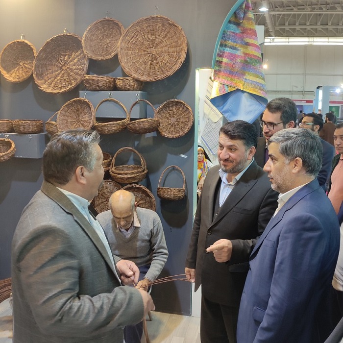 حضور هنرمندان صنایع‌دستی یزد در سی و ششمین نمایشگاه ملی صنایع‌دستی تهران