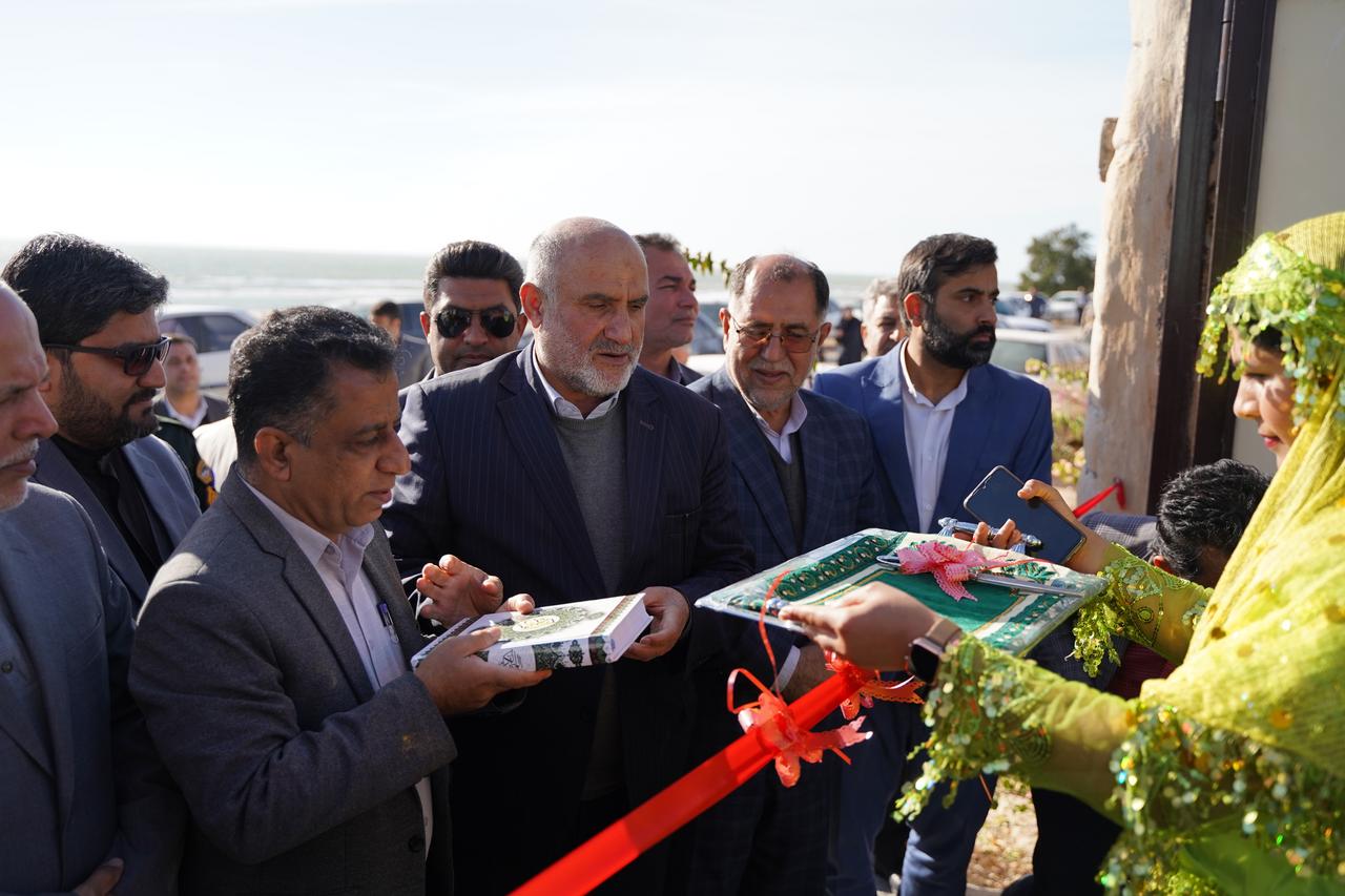 افتتاح یک مرکز گردشگری ساحلی دریایی در بوشهر