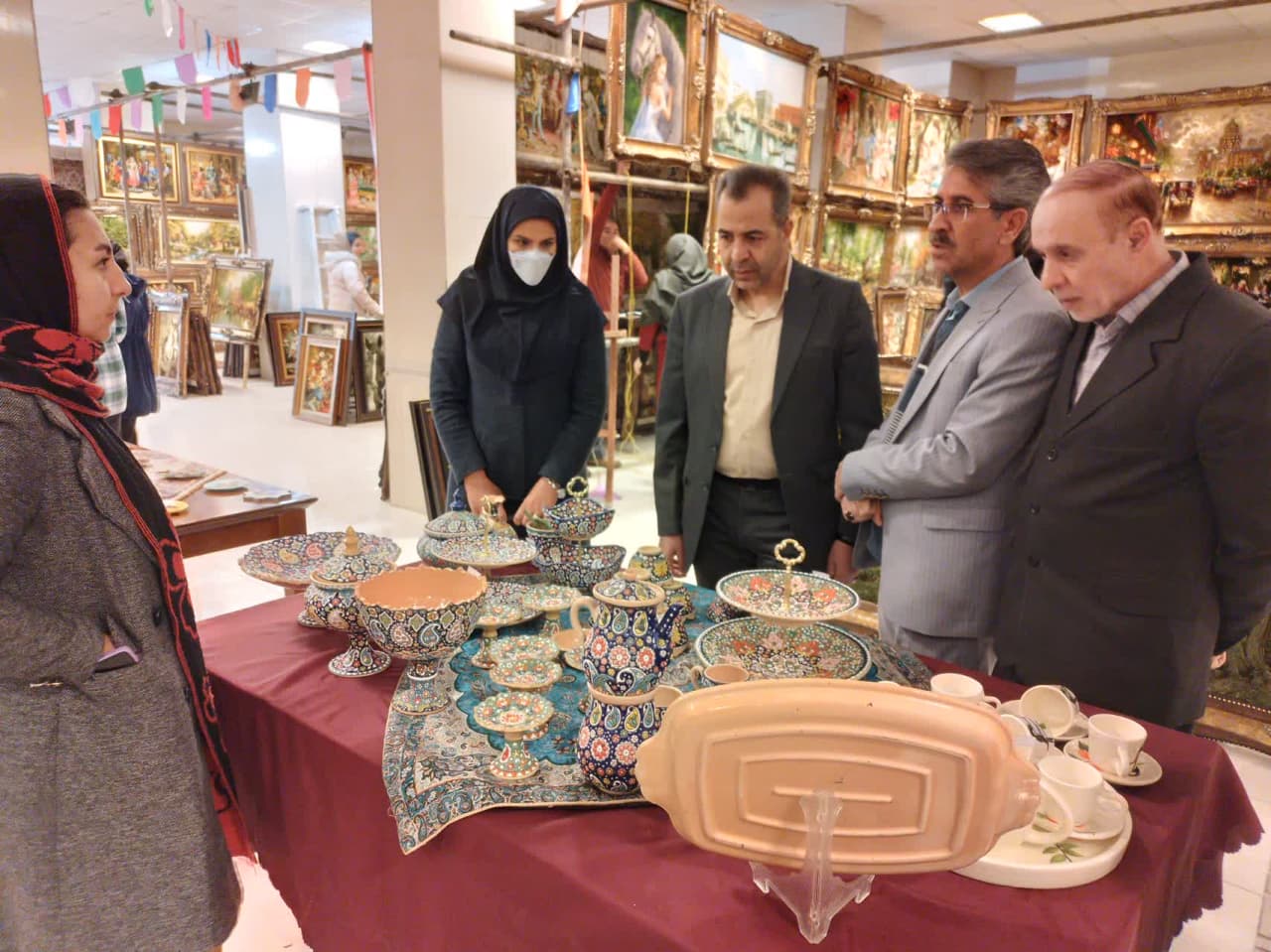 افتتاح نمایشگاه فرش دست‌بافت و صنایع‌دستی در ملایر