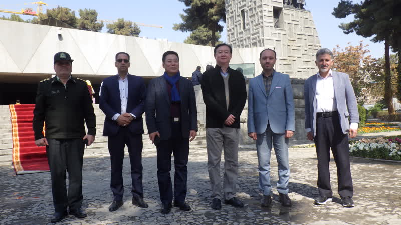 بازدید سفیر جمهوری خلق چین در ایران از باغ موزه آرامگاه نادری مشهد