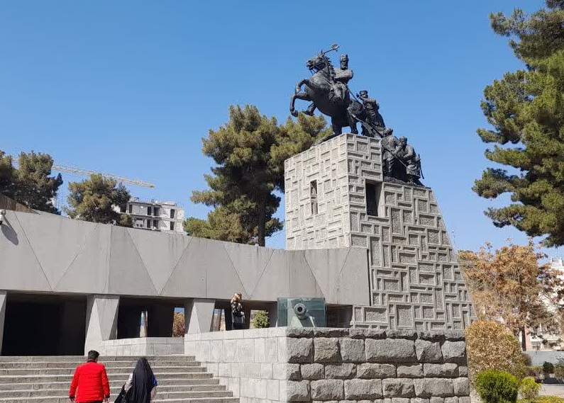 مرمت مجسمه مجموعه فرهنگی - تاریخی نادری به پایان رسید