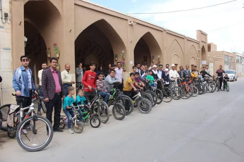 برگزاری همایش دوچرخه‌سواری در بافت تاریخی اردکان