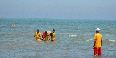 سوار شناورهای غیرمجاز نشوید/ 30 ناجی غریق از 7 استان برای اولین بار به قشم آمدند