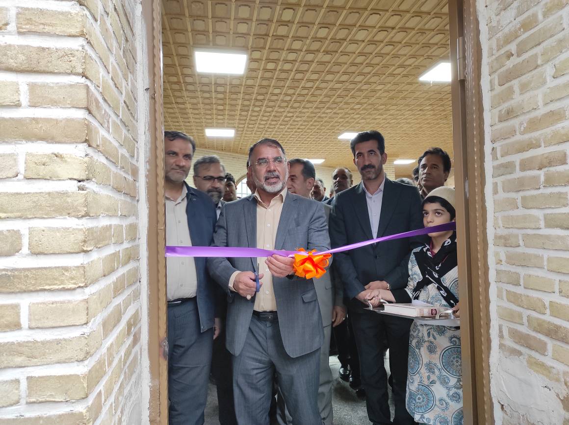 آیین افتتاح ستاد اجرایی خدمات سفر لرستان در قلعه فلک‌الافلاک