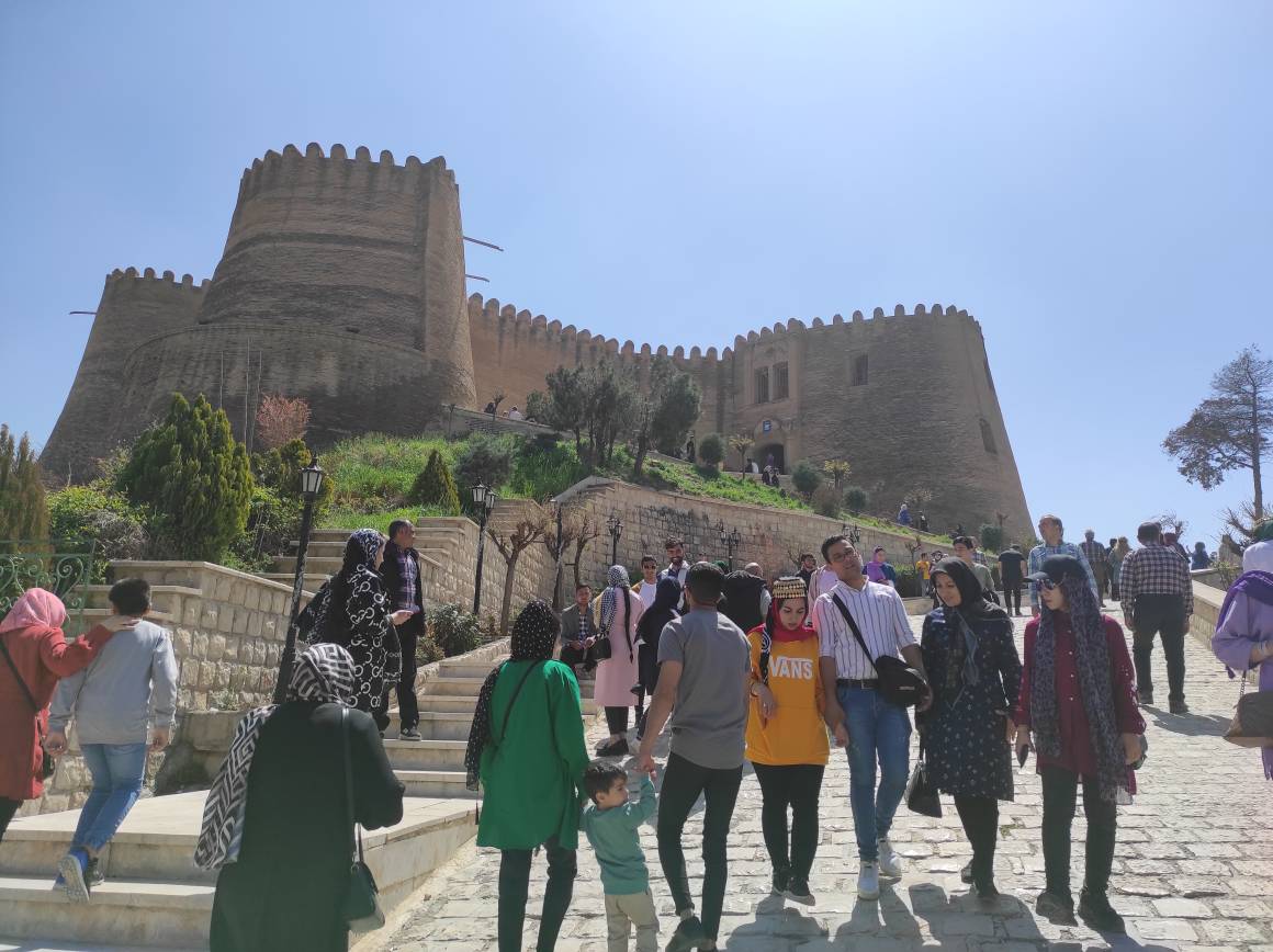 حال و هوای نوروزی قلعه فلک‌الافلاک خرم‌آباد