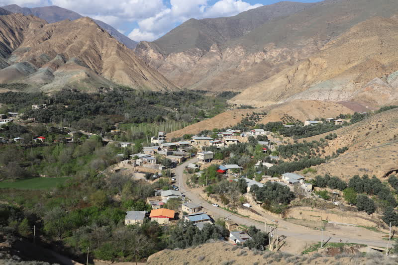 روستای هزاررود قابلیت تبدیل به دهکده توریستی دارد