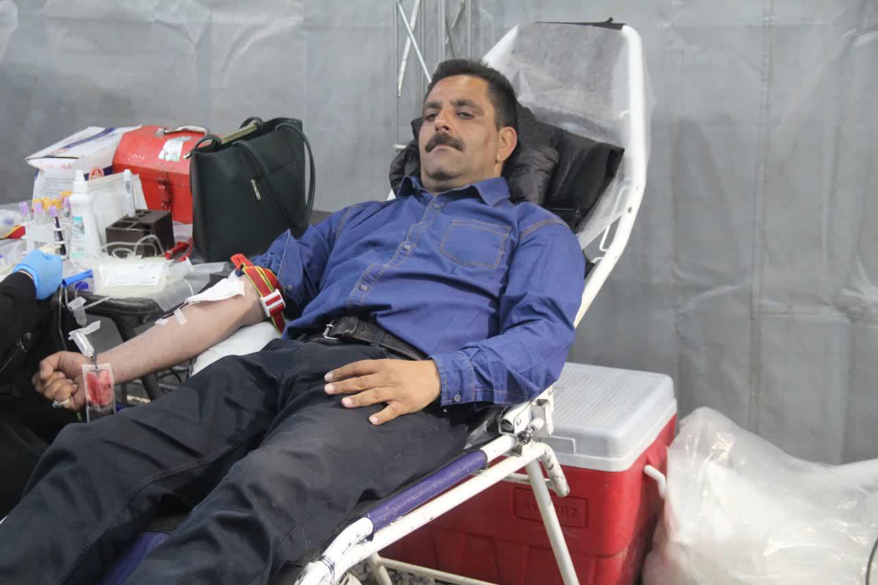 استقرار تیم سیار اهدای خون در میراث جهانی تخت جمشید