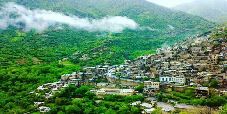«نودشه»، زیباترین شهر پلکانی کرمانشاه با بیشینه «کلاش بافی»/ پاپوشی که لنگه راست و چپ ندارد
