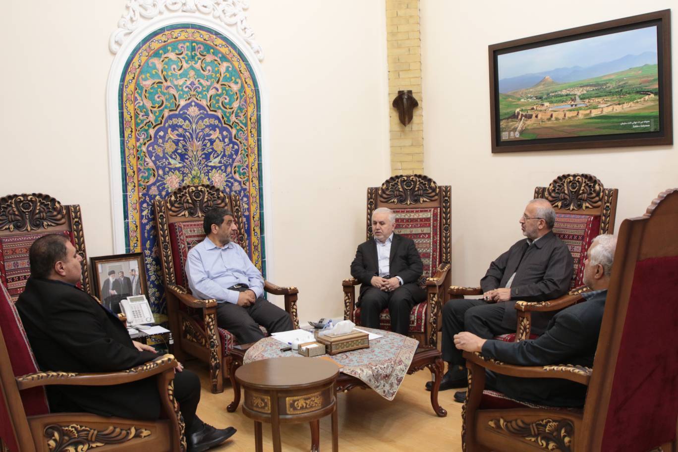 نشست استاندار قم با وزیر میراث‌فرهنگی، گردشگری و صنایع‌دستی