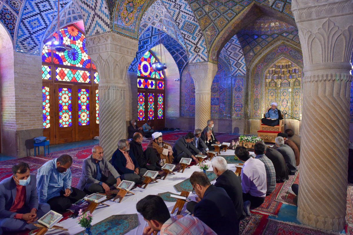 مسجد تاریخی نصیرالمُلک، میزبان محفل انس با قرآن
