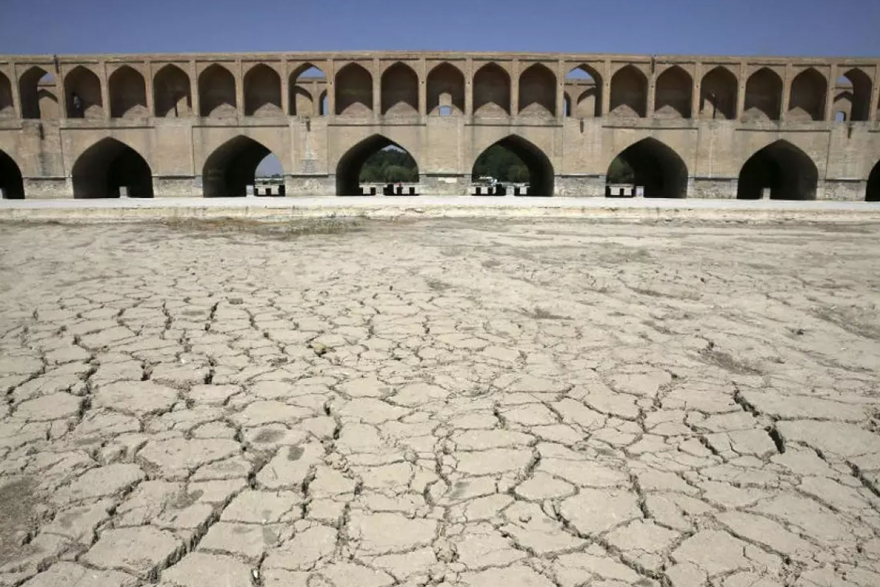 اصفهان و پیامدهای ناشی از فرونشست زمین