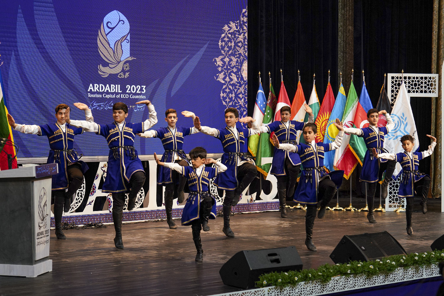 اجرای رقص سنتی آذری گروه ایگیدلر