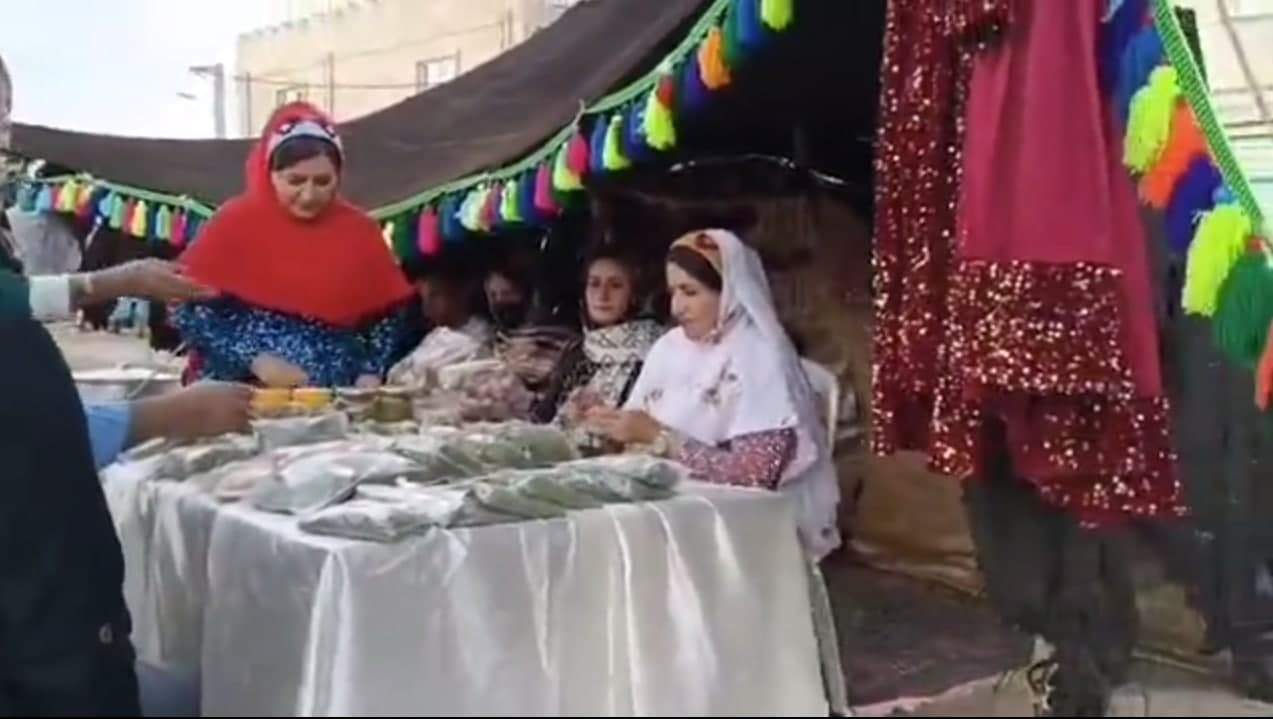 دومین جشنواره گل و گلاب شهابیه در خمین گشایش یافت