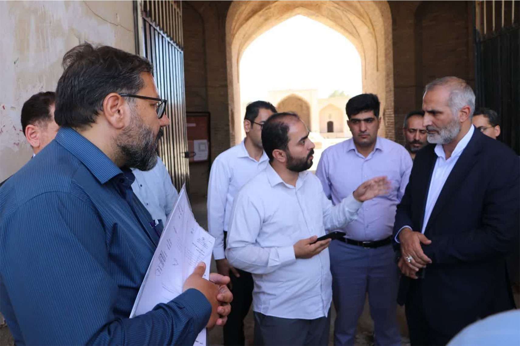 بازدید مدیرعامل صندوق احیا از کاروانسرای تاریخی شهر گز اصفهان