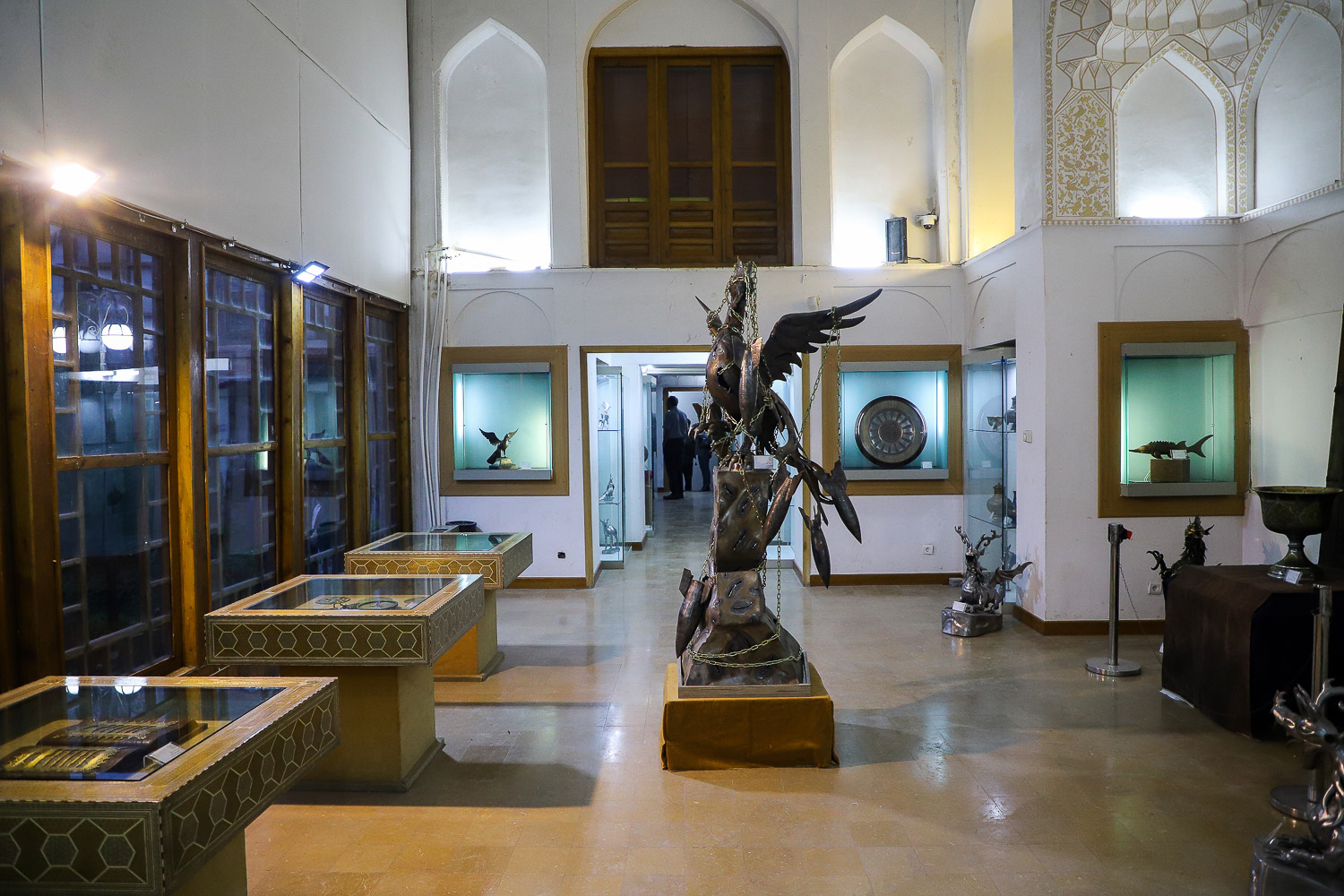 آیین افتتاحیه نمایشگاه فلز در موزه هنرهای تزیینی ایران