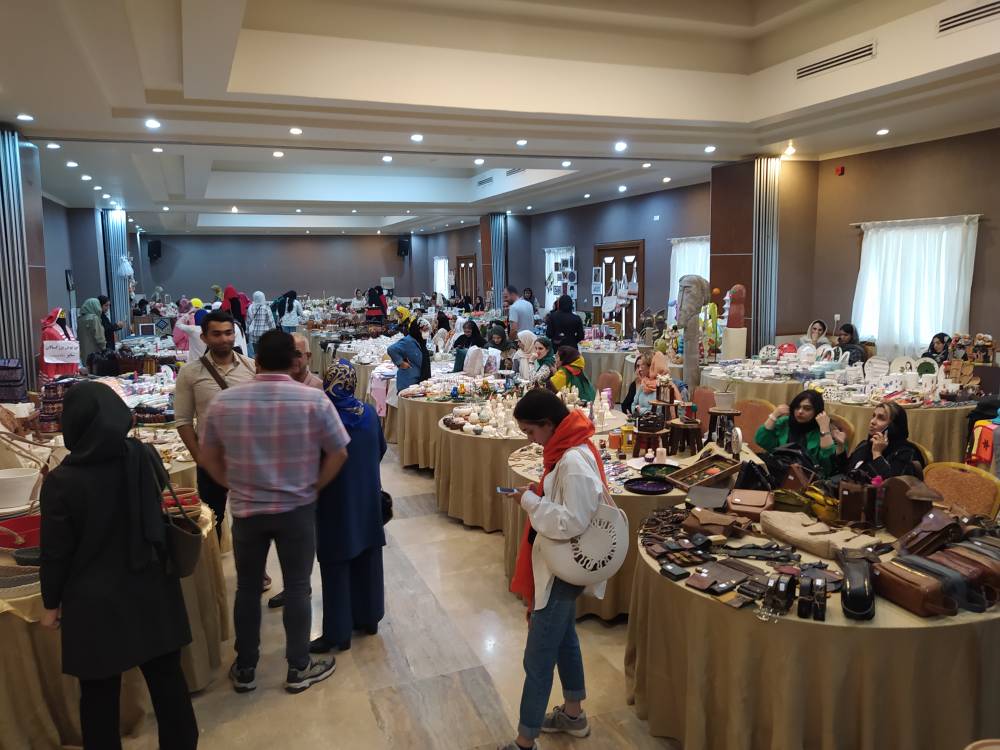 نمایشگاه صنایع‌دستی با حضور بیش از ۸۰ صنعتگر در بابلسر برگزار شد