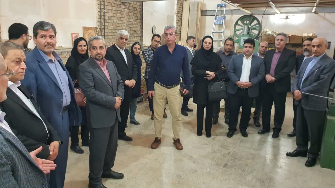 تور آشناسازی کارگاه‌های صنایع‌دستی ویژه مدیران هتل‌ها و تاسیسات گردشگری مشهد برگزار شد