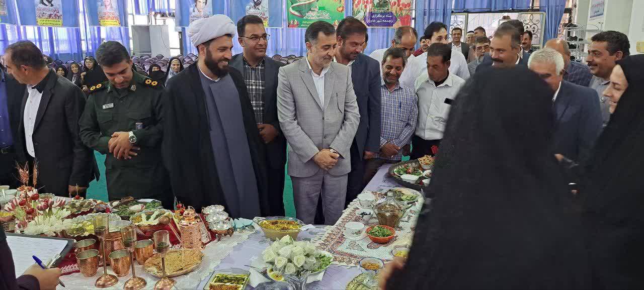 سومین جشنواره صنایع‌دستی و گردشگری خاوران فارس برگزار شد