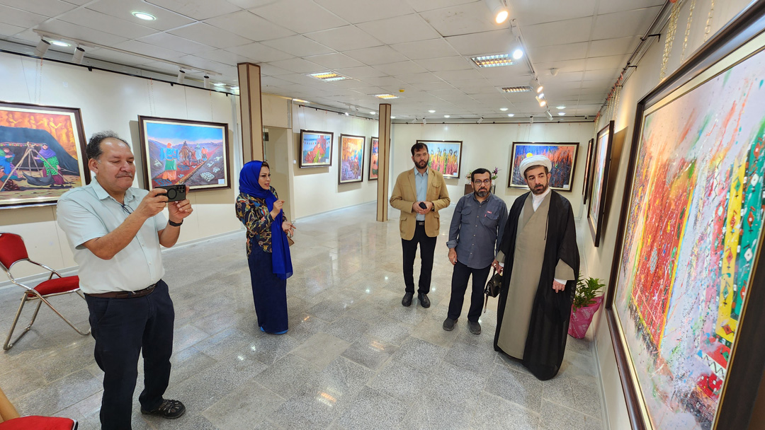 بازدید دبیر شورای فرهنگ عمومی خوزستان از نمایشگاه صنایع‌دستی و تجسمی اهواز