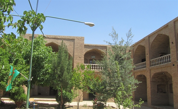 انجام مرمت مدرسه تاريخي شاهرخيه بسطام