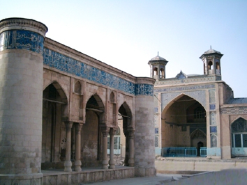 مرمت مشارکتی مسجد جامع عتیق و مدرسه خان شیراز