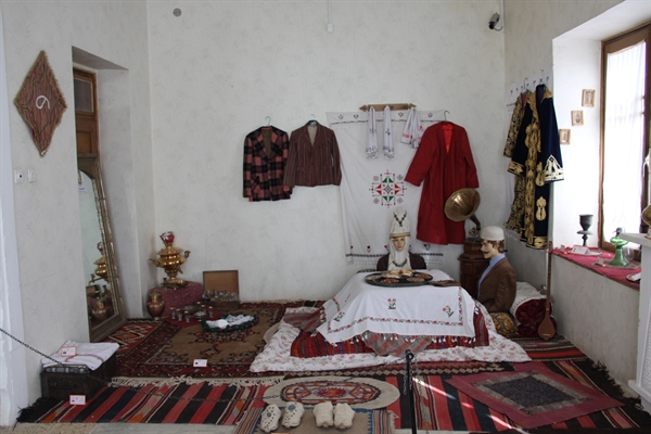 بازدید دو هزار نفر از موزه عشاير ايل سنگسر در مهديشهر 