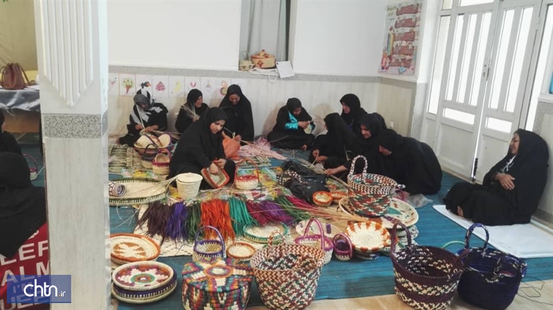 آموزش صنایع‌دستی به زنان سرپرست خانوار بوشهری در قالب طرح توانمند‌سازی
