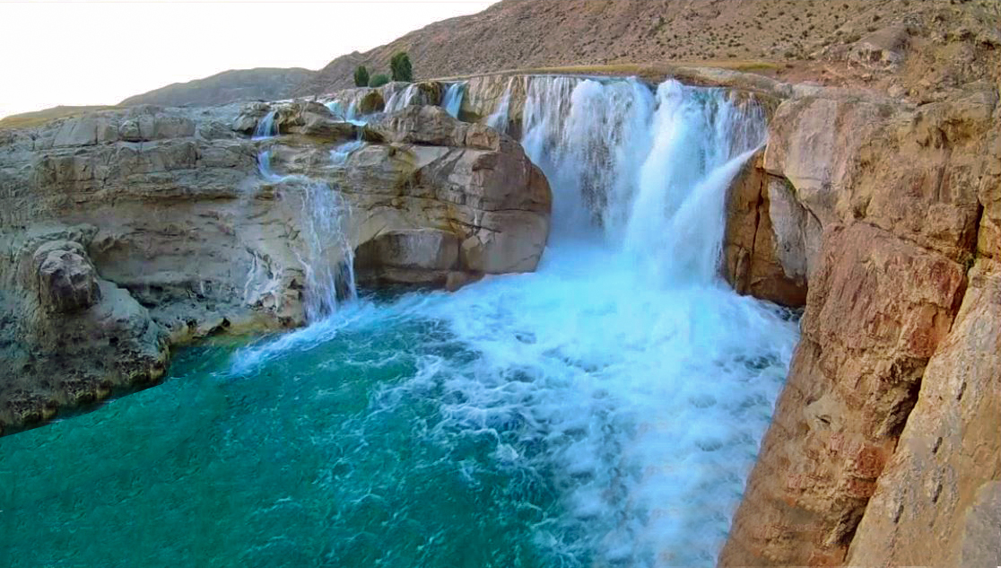 آبشار ماهوته در ایلام