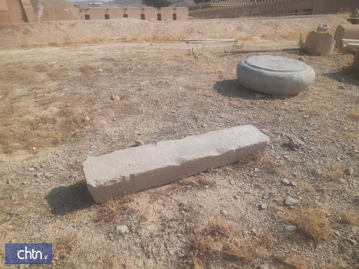 کشف سنگ‌قبر تاریخی در شهرستان مرودشت