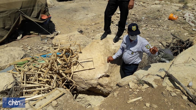 دستگیری باند حفاری در شهرستان فیروزآباد